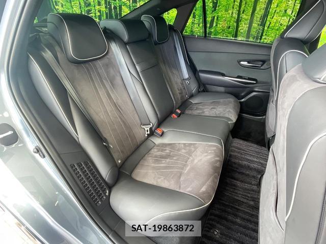 Toyota CROWN HYBRID 2020-04 8363051-9