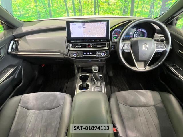 Toyota CROWN HYBRID 2021-07 8363083-1