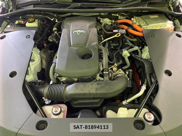 Toyota CROWN HYBRID 2021-07 8363083-17
