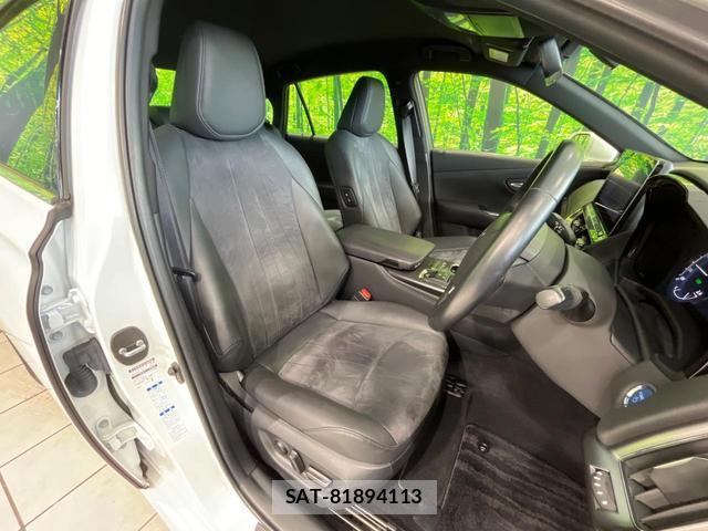 Toyota CROWN HYBRID 2021-07 8363083-7