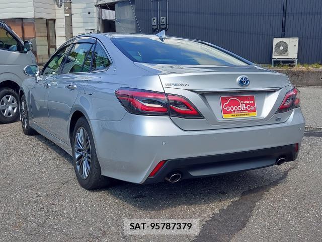 Toyota CROWN HYBRID 2021-07 8363195-14