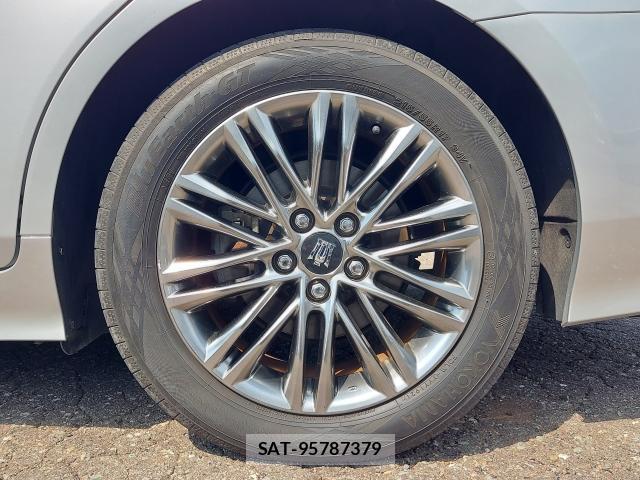 Toyota CROWN HYBRID 2021-07 8363195-19