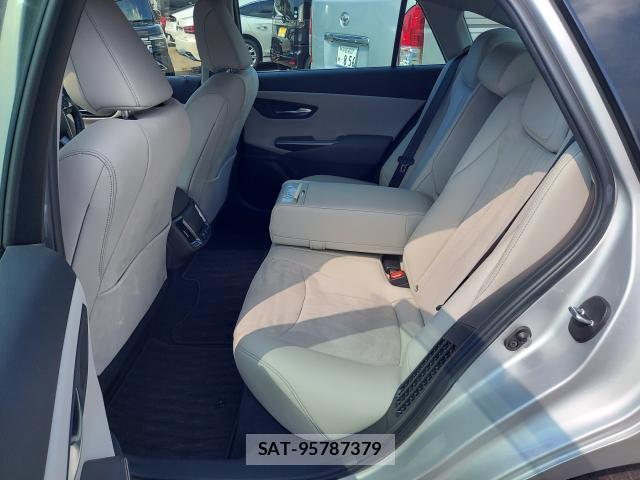 Toyota CROWN HYBRID 2021-07 8363195-6