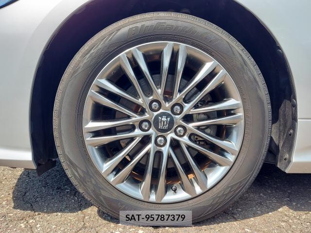 Toyota CROWN HYBRID 2021-07 8363195-8