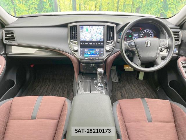 Toyota CROWN HYBRID 2013-11 8363316-1
