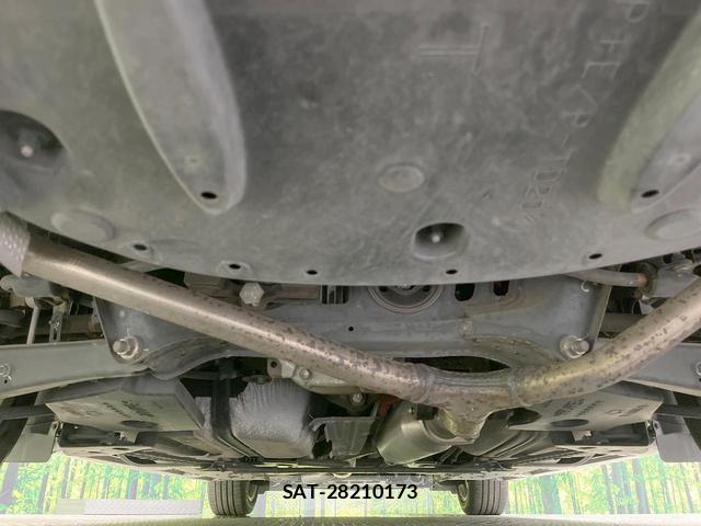 Toyota CROWN HYBRID 2013-11 8363316-18
