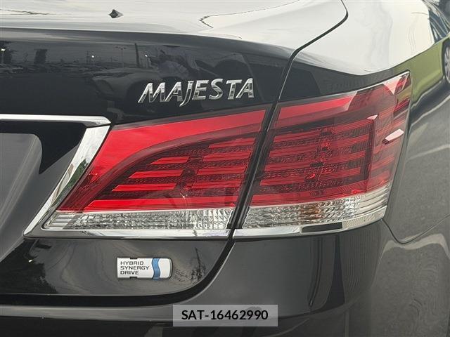 Toyota CROWN MAJESTA 2014-06 8360981-12