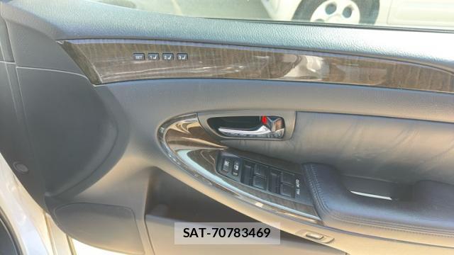 Toyota CROWN MAJESTA 2006-03 8362519-14