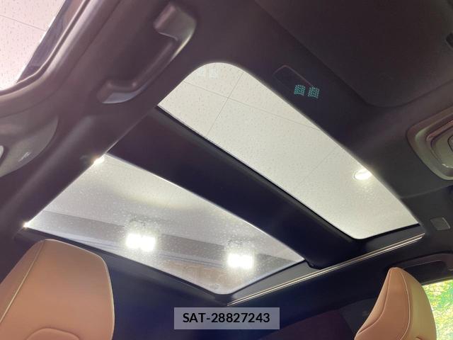 Toyota CROWN 2024-09 8360789-2