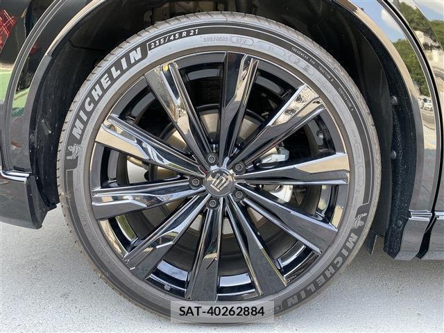 Toyota CROWN 2024-04 8361068-12