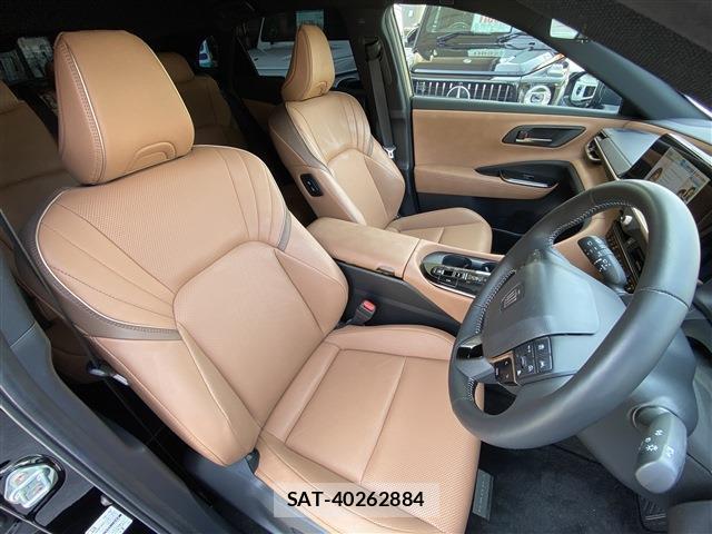 Toyota CROWN 2024-04 8361068-18