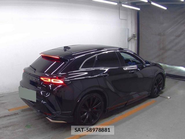 Toyota CROWN 2023-11 8361938-4