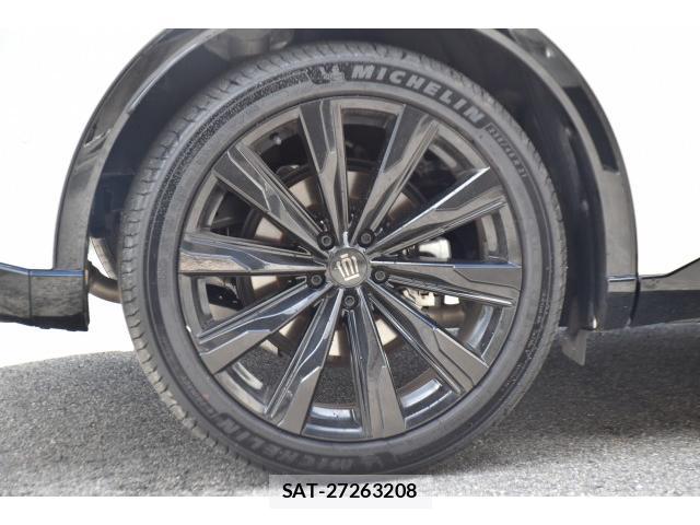 Toyota CROWN 2025-02 8362449-8