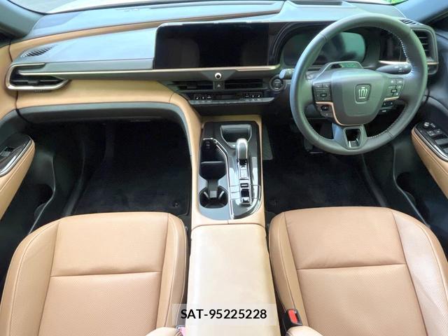 Toyota CROWN 2024-07 8362538-1