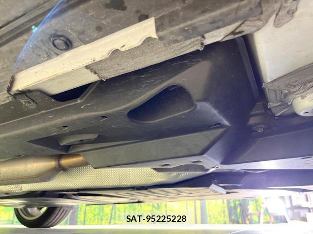 Toyota CROWN 2024-07 8362538-18