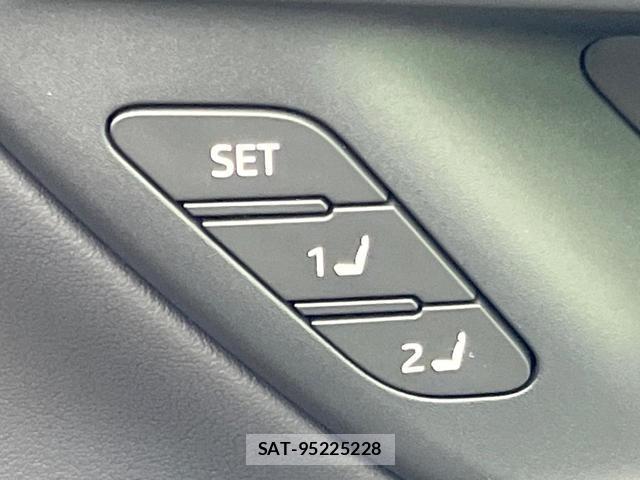 Toyota CROWN 2024-07 8362538-5