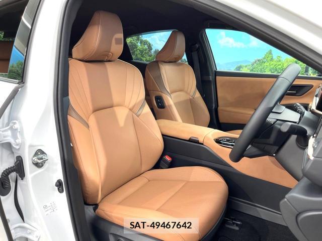 Toyota CROWN 2024-12 8362791-7