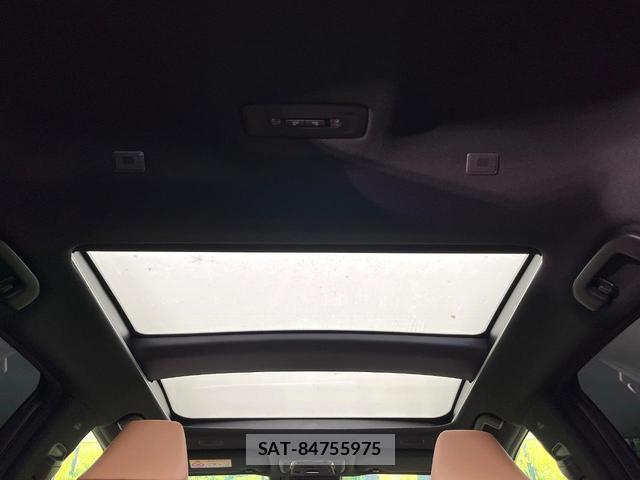 Toyota CROWN 2024-01 8363045-3