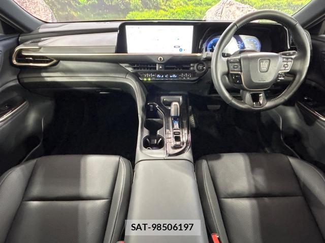 Toyota CROWN 2024-02 8363150-1