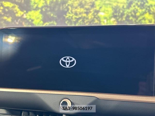 Toyota CROWN 2024-02 8363150-3