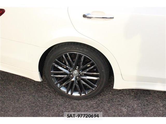 Toyota CROWN 2013-05 8360487-14