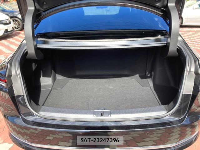 Toyota CROWN 2024-10 8361569-9