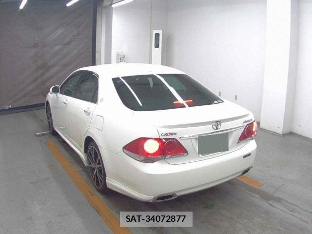 Toyota CROWN 2010-06 8362091-1