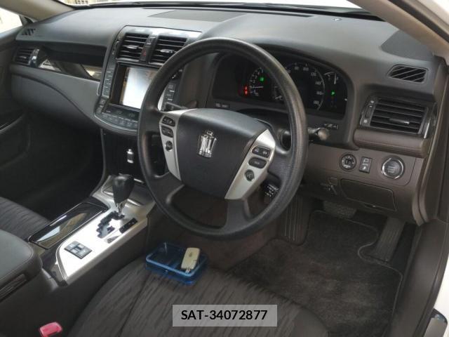 Toyota CROWN 2010-06 8362091-2