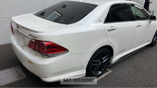 Toyota CROWN 2012-06 8362273-12