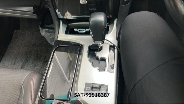 Toyota CROWN 2012-06 8362273-14