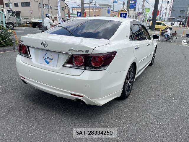 Toyota CROWN 2015-11 8363024-1