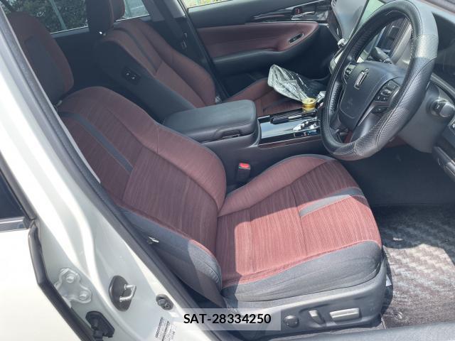 Toyota CROWN 2015-11 8363024-4