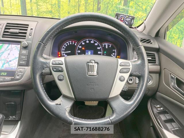 Toyota CROWN 2011-03 8363308-10