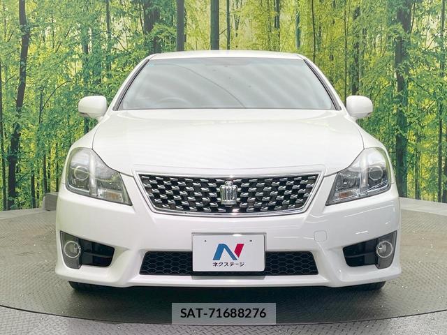 Toyota CROWN 2011-03 8363308-13