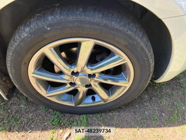 Nissan CUBE 2012-11 8360821-12