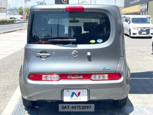 Nissan CUBE 2011-04 8362688-13