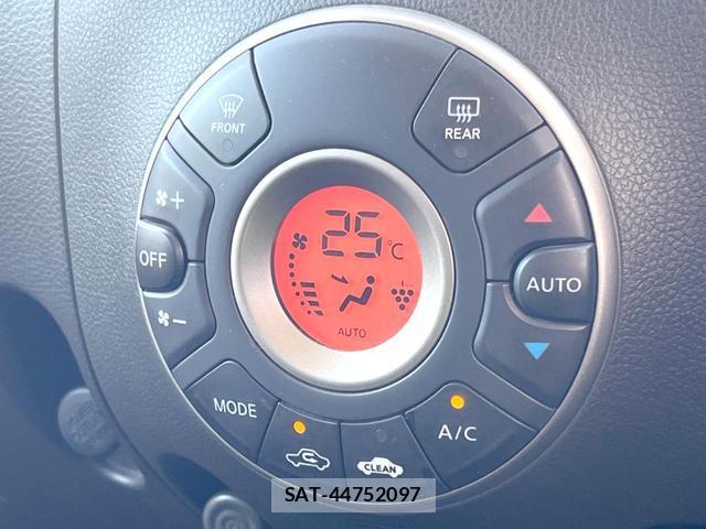 Nissan CUBE 2011-04 8362688-4