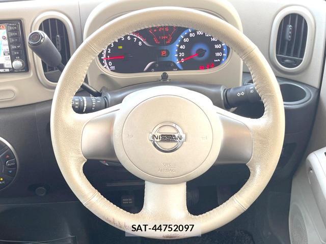 Nissan CUBE 2011-04 8362688-6