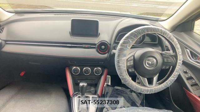 Mazda CX-3 2015-02 8361715-14