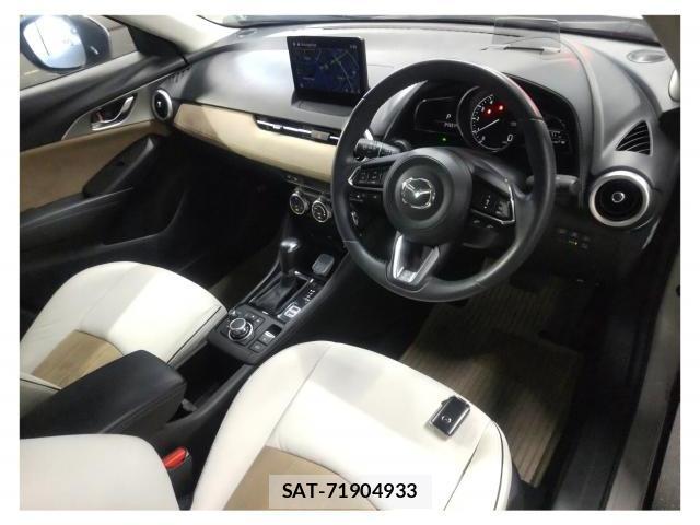 Mazda CX-3 2023-10 8363322-2