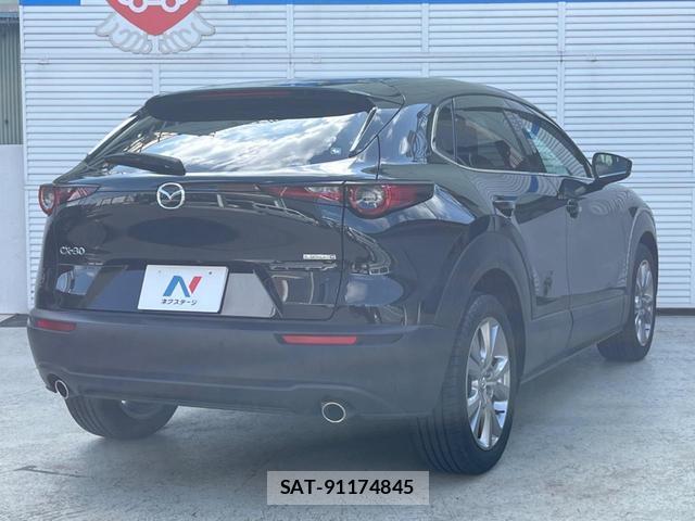 Mazda CX-30 2022-12 8360803-17