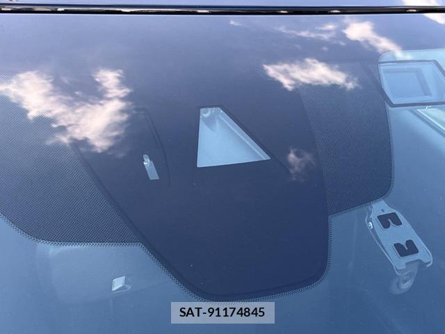 Mazda CX-30 2022-12 8360803-4
