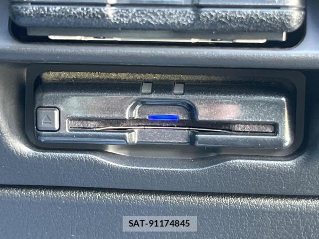 Mazda CX-30 2022-12 8360803-7