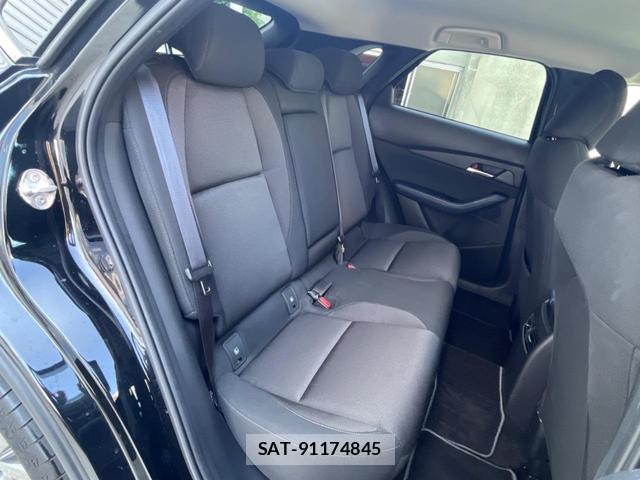 Mazda CX-30 2022-12 8360803-9