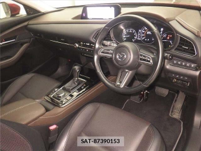 Mazda CX-30 2022-06 8362177-2
