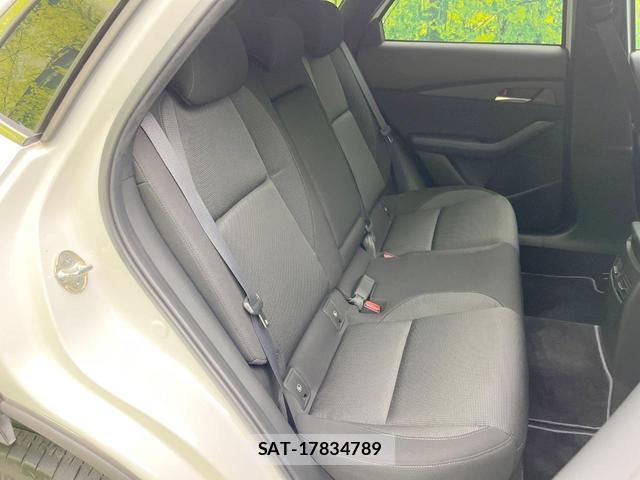 Mazda CX-30 2021-03 8363302-8