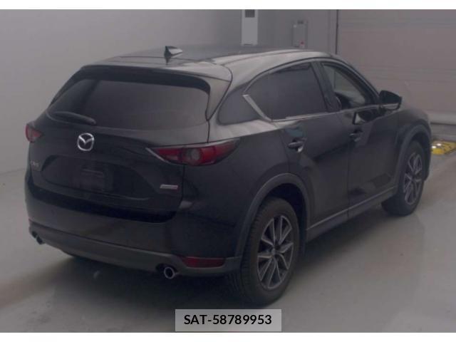 Mazda CX-5 2017-08 8361308-1