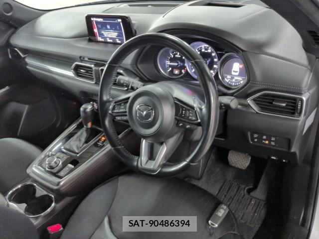 Mazda CX-8 2018-03 8362153-2