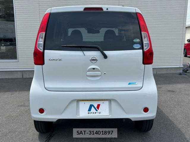 Nissan DAYZ 2015-11 8361480-15