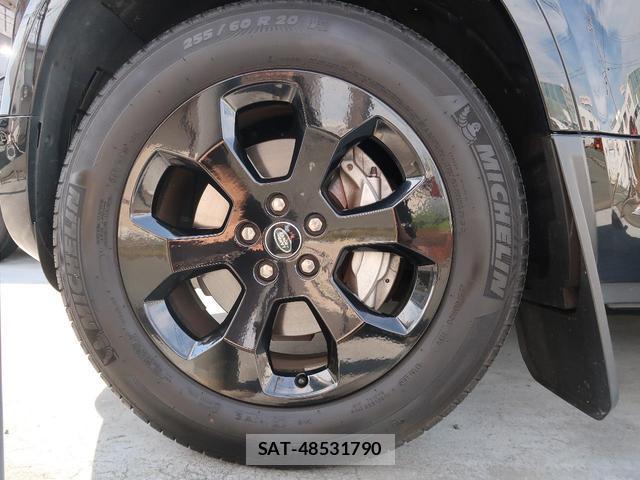 Land Rover DEFENDER 2024-03 8361650-3